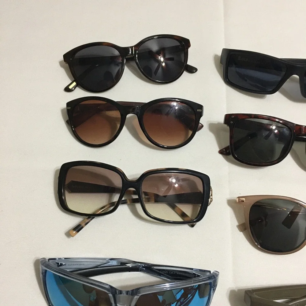 Lot of 17 Sunglasses Mixed Brands Unisex OS Multisize Multicolor Assorted Styles